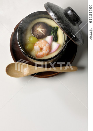 茶碗蒸し 61181500