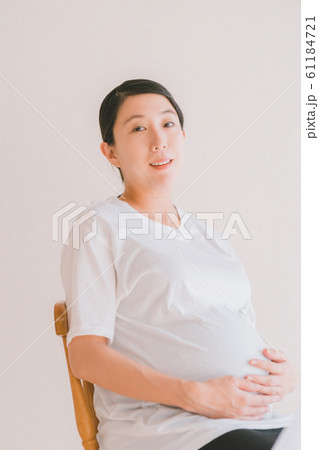 pregnant woman pregnant woman 61184721