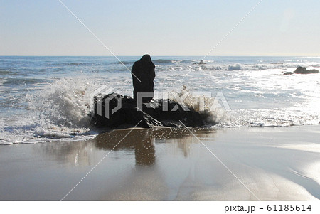 磯原海岸 野口雨情直筆の歌碑 松に松風 磯原は 小磯の蔭にも 波か打つ の写真素材 61185614 Pixta