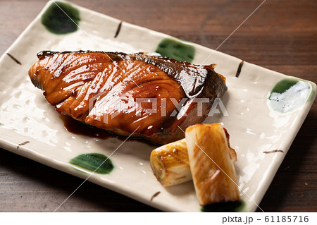 ブリの照焼き ブリの照焼き 61185716