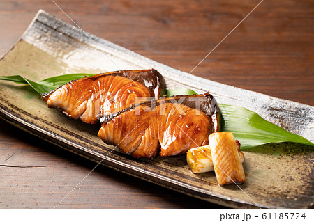 ブリの照焼き ブリの照焼き 61185724