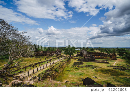 陸上 陸 山の谷 61202808