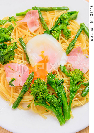 春の味覚　菜の花のパスタ 61203416