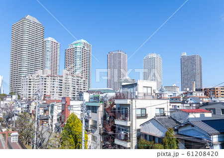 都市風景 中央区佃に立タワーマンション群と下町の風景の写真素材 6184