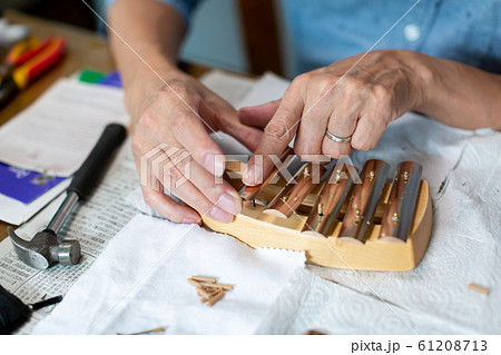 おもちゃの楽器の修理 鉄琴 おもちゃの楽器の修理 鉄琴 61208713