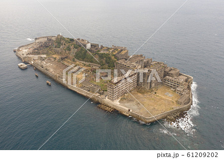 世界遺産 軍艦島 外観 ドローン撮影 61209202