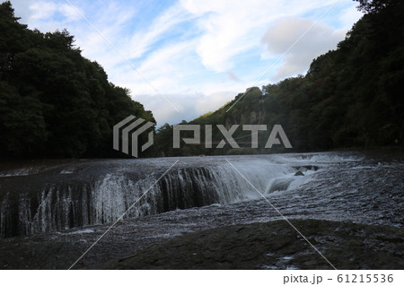 群馬県の沼田の吹割の滝 61215536