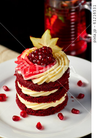 Cake Red Velvet with pomegranate and carambola, 61216531