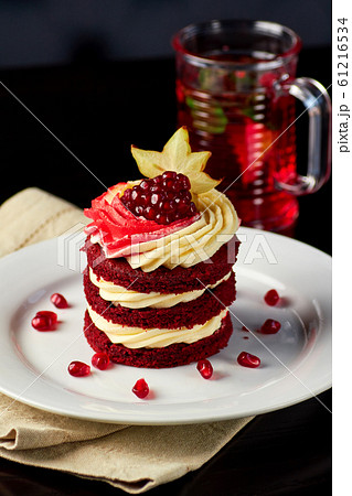 Cake Red Velvet with pomegranate and carambola, Cake Red Velvet with pomegranate and carambola, 61216534