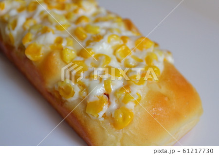 コーンパン 61217730