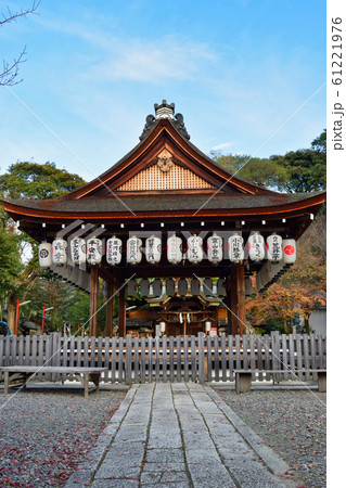 粟田神社 桧皮葺拝殿（京都） 61221976