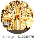 シャンパンとイルミネーション 61226476