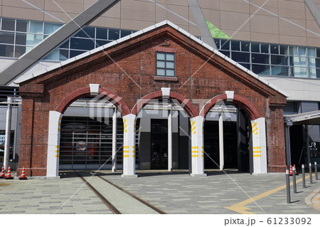 新潟 糸魚川 糸魚川駅アルプス口 旧赤レンガ機関庫モニュメント 新潟 糸魚川 糸魚川駅アルプス口 旧赤レンガ機関庫モニュメント 61233092