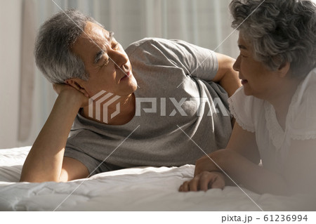 韓国人 高齢者 老人 61236994