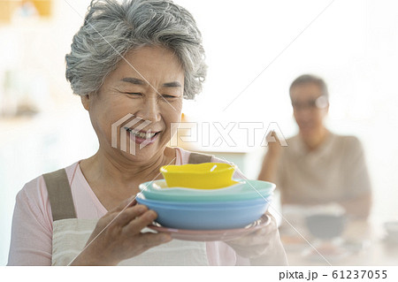 韓国人 女性 女 61237055