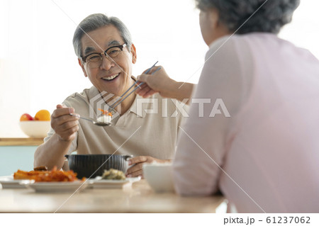 韓国人 男 男性 61237062