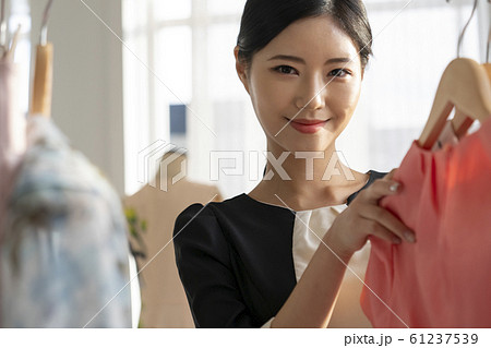 韓国人 女性 女 61237539