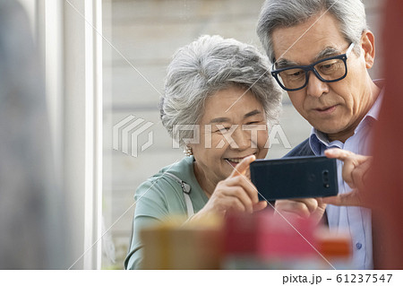 韓国人 男 男性 61237547