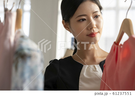 韓国人 女性 女 61237551