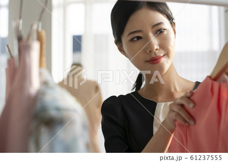 韓国人 女性 女 61237555