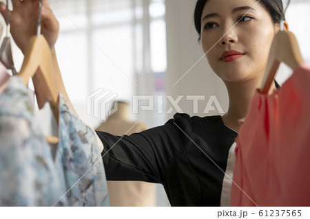 韓国人 女性 女 61237565