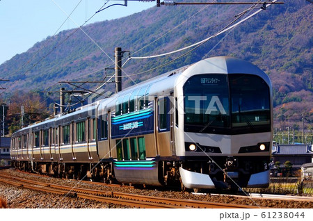 予讃線を走る5000系+223系5000番台 快速マリンライナー 予讃線を走る5000系+223系5000番台 快速マリンライナー 61238044
