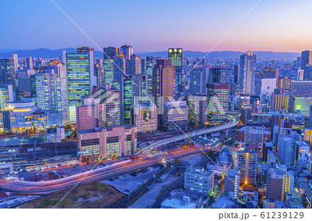 大阪 キタ 都市景観 夕景 大阪 キタ 都市景観 夕景 61239129