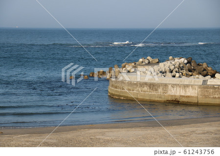 福島県のいわき市の海岸 61243756
