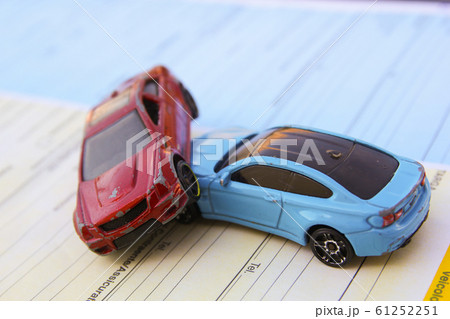 Motor vehicle collision between two cars 61252251
