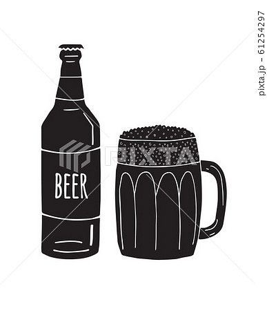 Vector black hand drawn beer glass and bottle 61254297