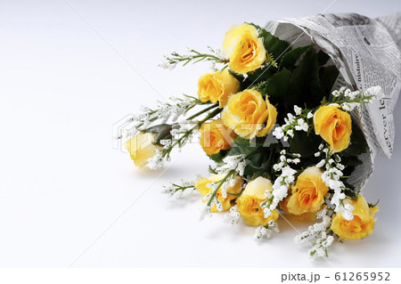 花束　プレゼント　 61265952
