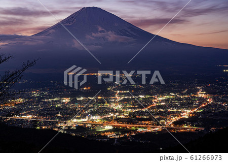 富士山 乙女峠 夕焼け 御殿場の写真素材 - PIXTA