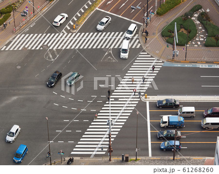 交差点 61268260