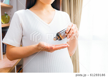 オイル 妊婦 61269186