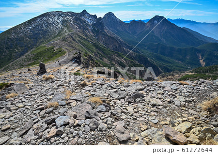 【長野県】硫黄岳から望む横岳・赤岳・阿弥陀岳 61272644