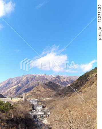 足尾銅山 足尾砂防ダム方面の風景の写真素材