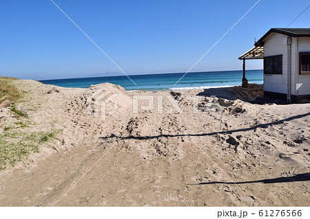 伊豆下田 白浜海水浴場と伊豆大島 61276566