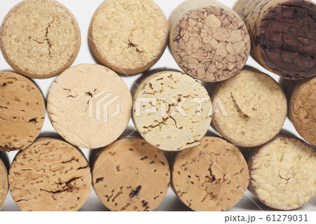 Wine corks background Wine corks background 61279031