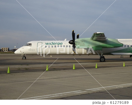 デ・ハビランド・カナダ Dash8-Q100 C-GGPJ 1/400 デ・ハビランド