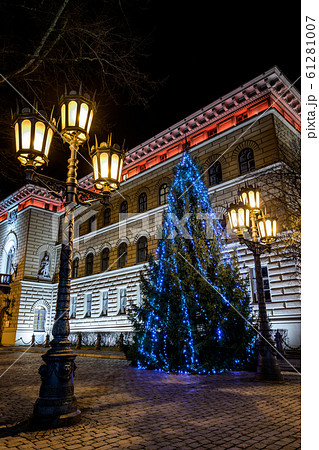 ラトビア　リガ旧市街 国会議事堂 サエイマ ビル 61281007