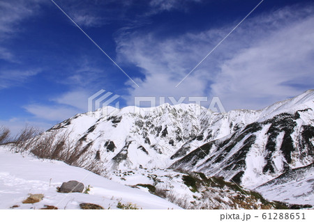 室堂からみた真砂岳、別山　撮影場所：室堂 61288651