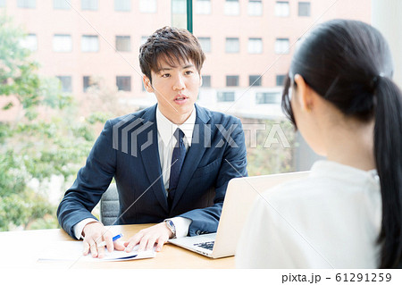 ビジネスシーン　営業　撮影協力「近畿大学」 61291259