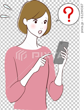 一個女人困擾著看著智能手機 61294387