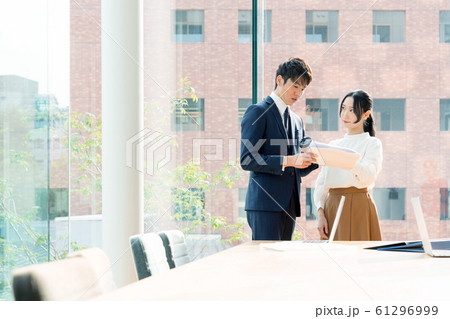ビジネスシーン オフィス 撮影協力「近畿大学」 ビジネスシーン オフィス 撮影協力「近畿大学」 61296999