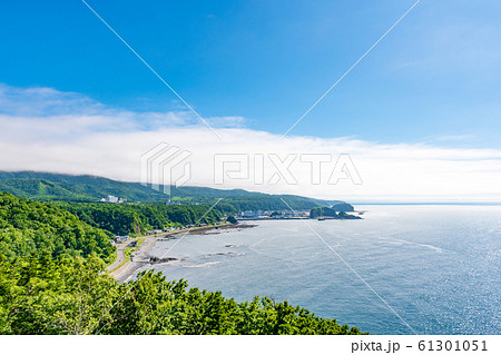 北海道　知床　オロンコ岩を見る 61301051