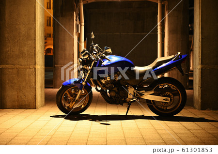 夜景のバイク 夜景のバイク 61301853