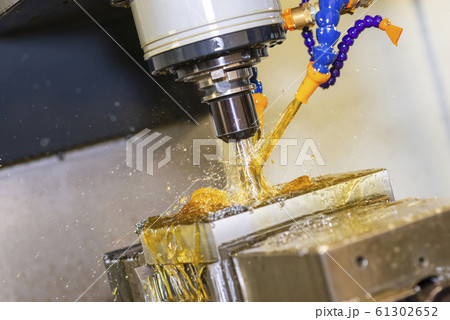 The mold and die manufacturing process. The mold and die manufacturing process. 61302652