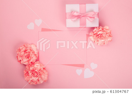 Valentines day pink background 61304767