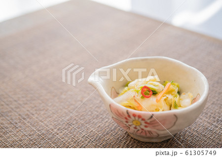 白菜の漬物 白菜の漬物 61305749