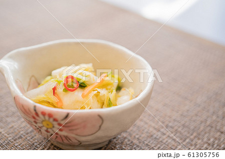 白菜の漬物 61305756